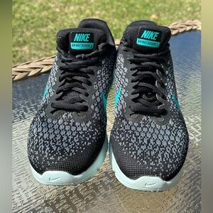 Nike Air Max Black & Teal Running Shoes, Air Max Sequent 2, excellent condition
